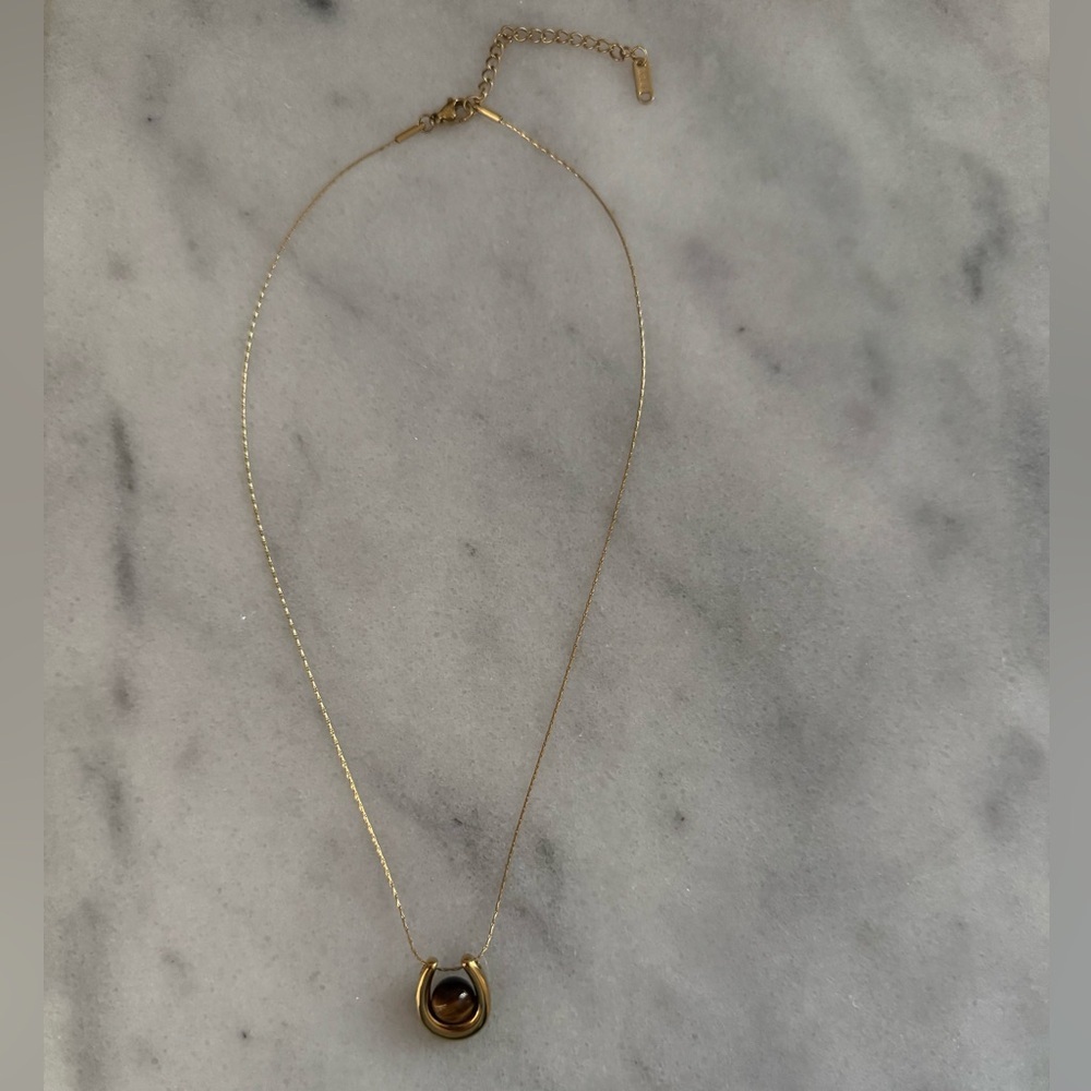 Gold Amber Tiger Eye Pendant Necklace
Brand New - Picture 2 of 4
